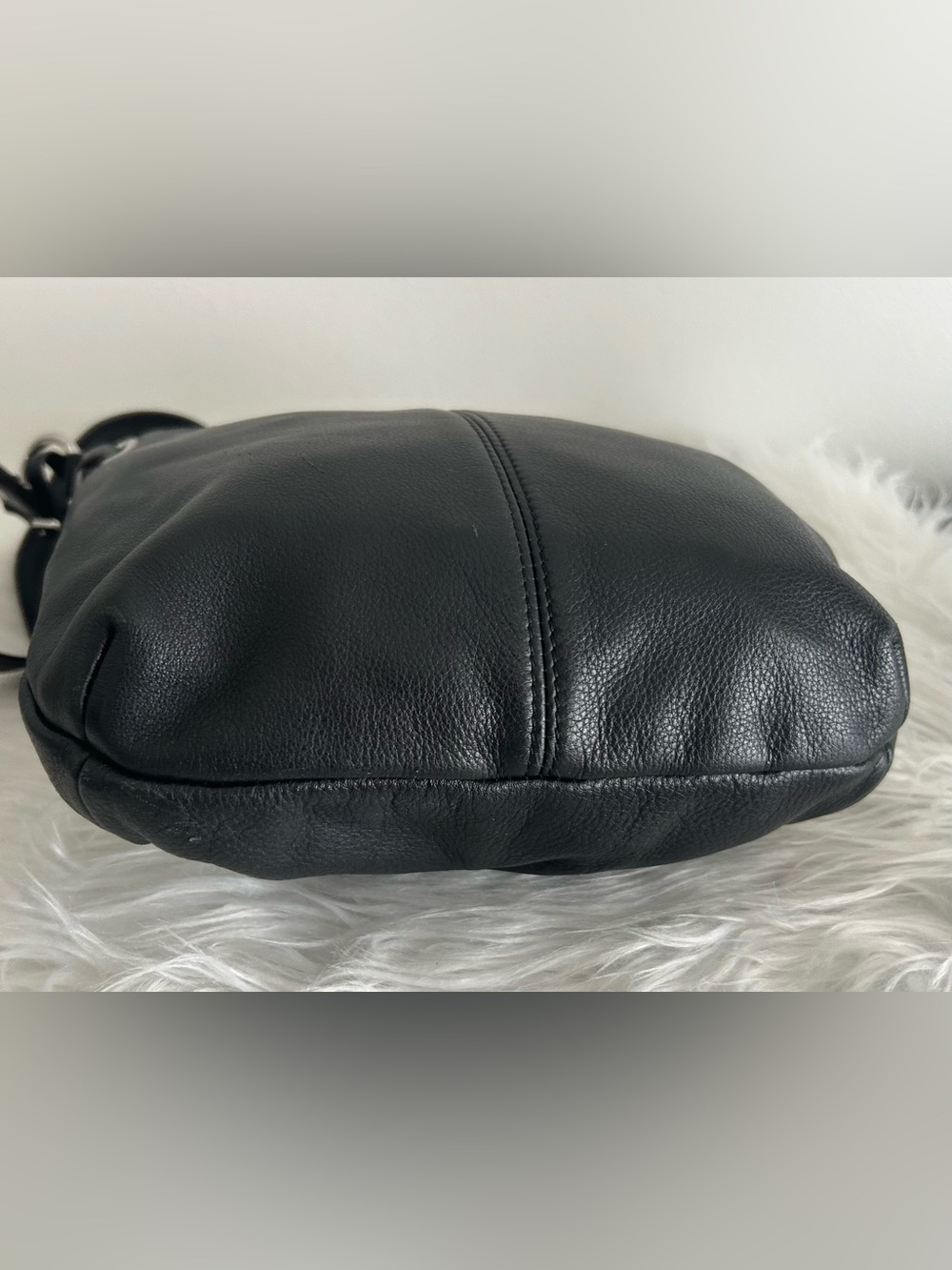 Aimee Kestenberg Black Leather Quilted Crossbody Shoulder Bag - Picture 11 of 11